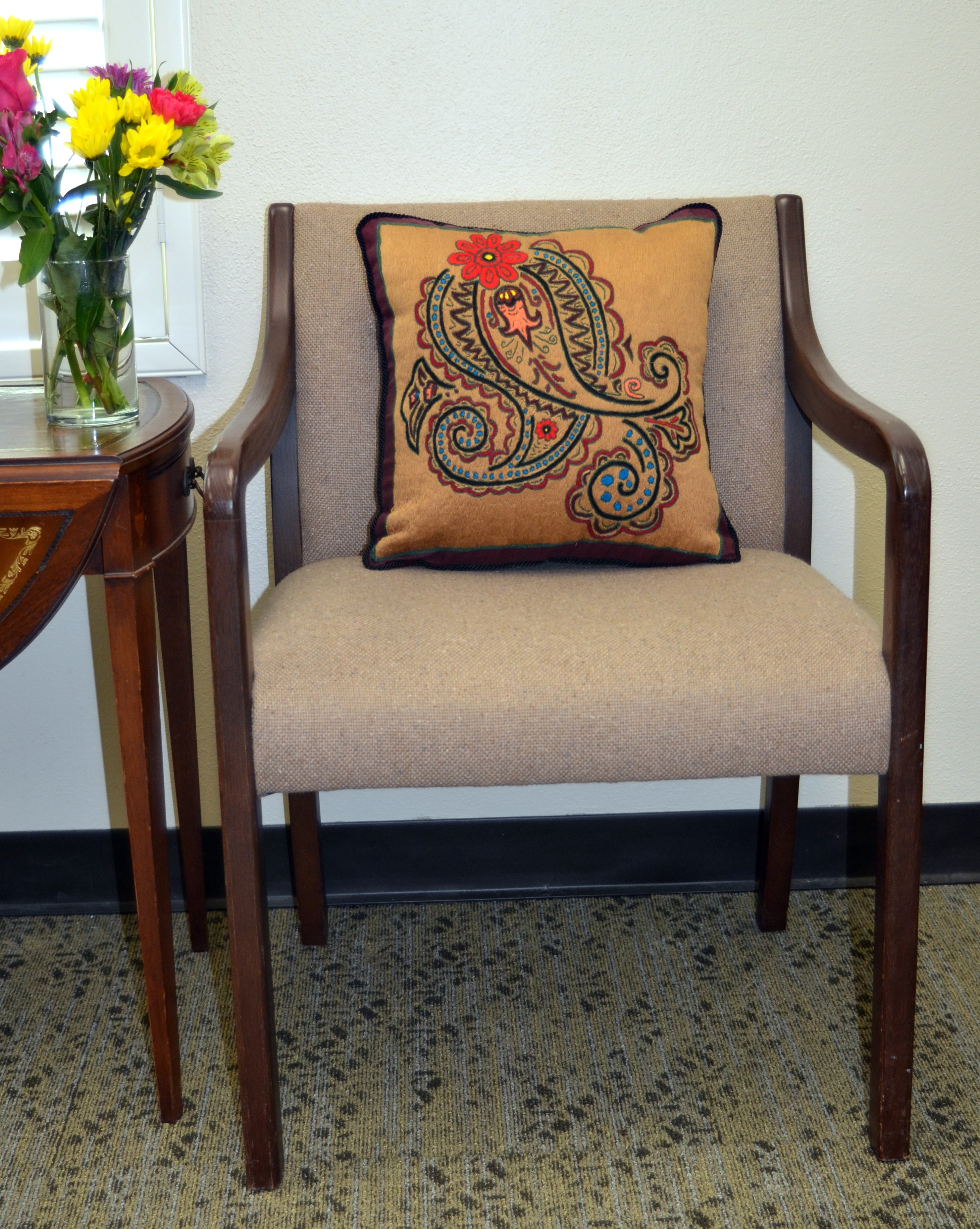 Linen Pillow (Maroon)