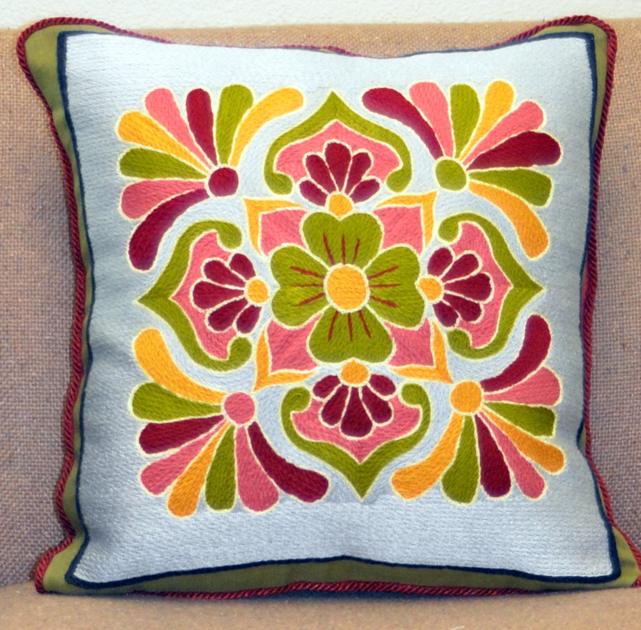 Linen Pillow (Olive green)